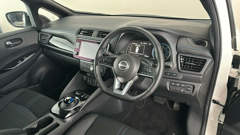 Nissan Leaf 110Kw Tekna 39Kwh Black #32