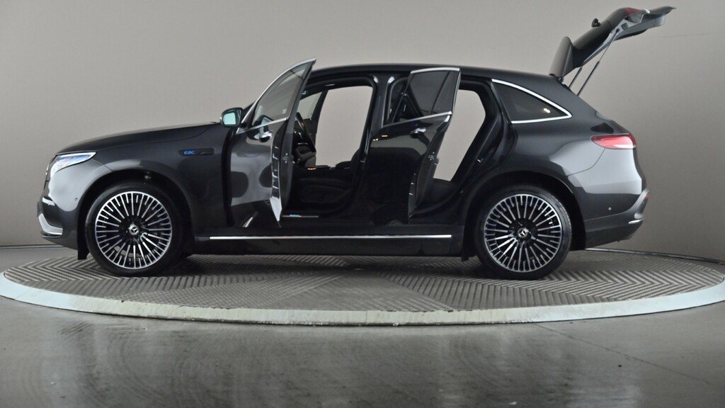 Mercedes-Benz EQC Amg Line Blue #9
