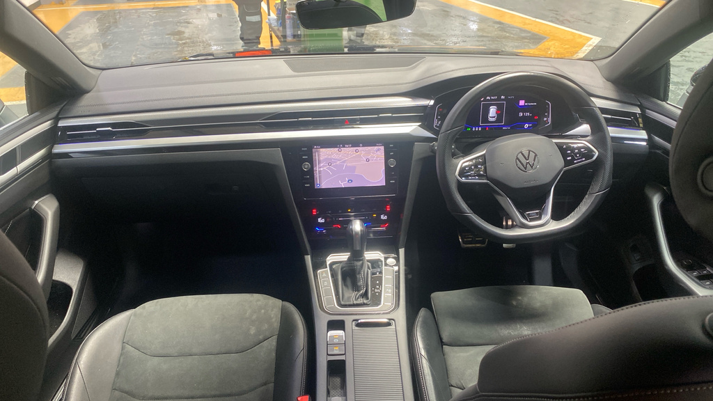 Volkswagen Arteon 2.0 Tsi R-line Dsg Black #4