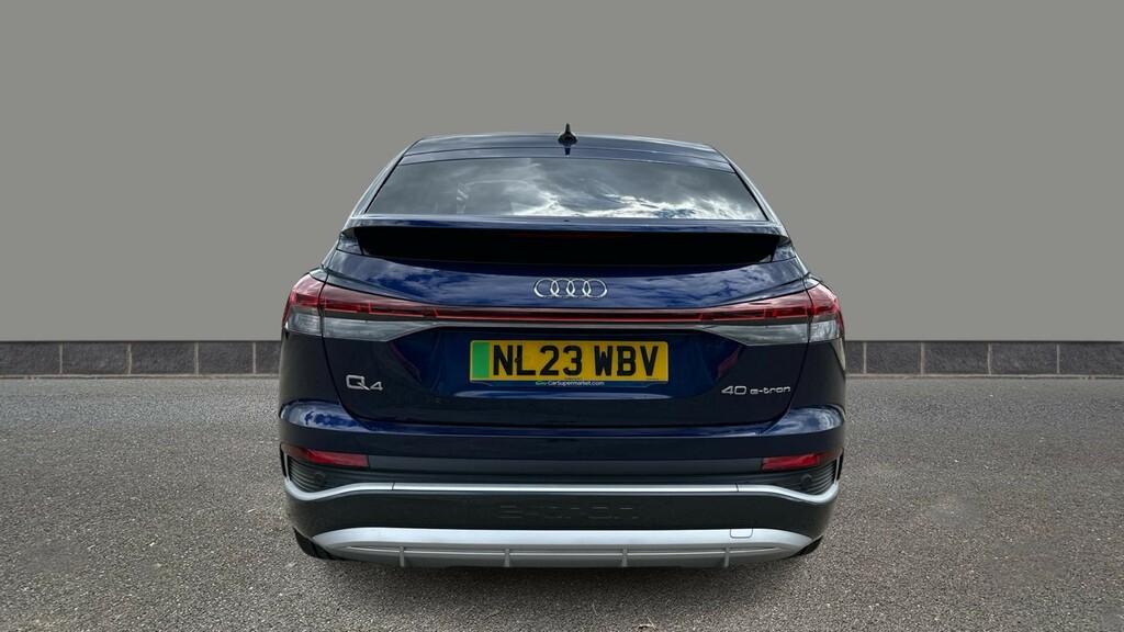 Audi Q4 E Tron 150Kw 40 82Kwh S Line NL23WBV Blue #5
