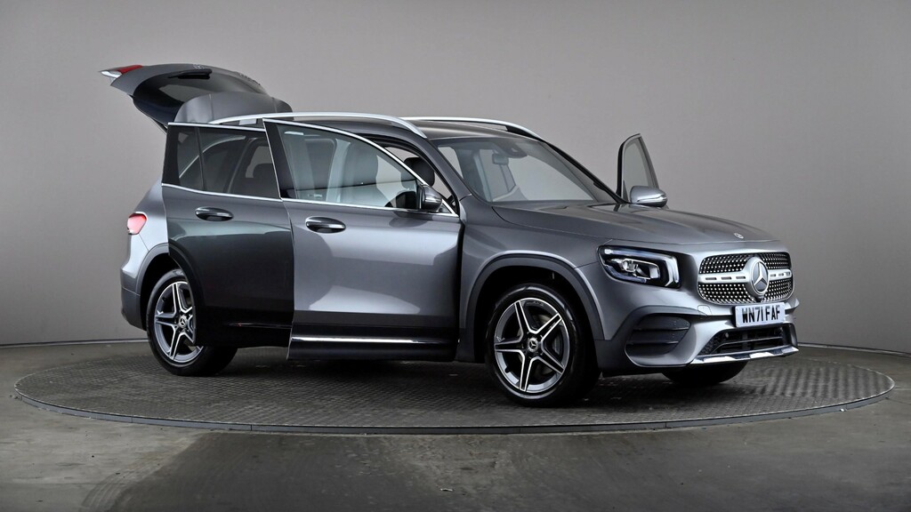 Mercedes-Benz GLB Class Glb 200 Amg Line Premium Red #7