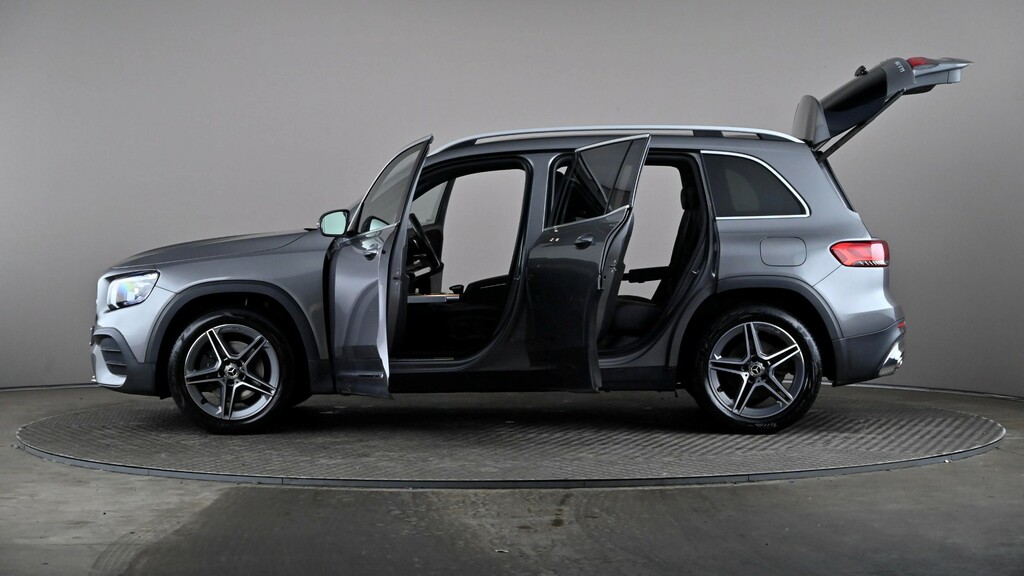 Mercedes-Benz GLB Class Glb 200 Amg Line Premium Red #9