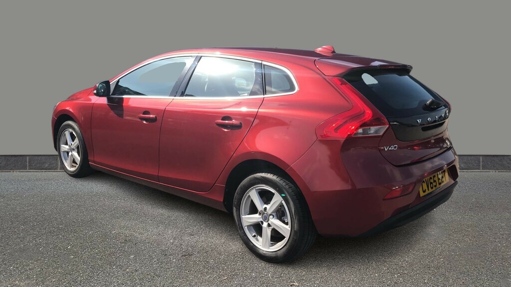 Volvo V40 T2 122 Se Red #4