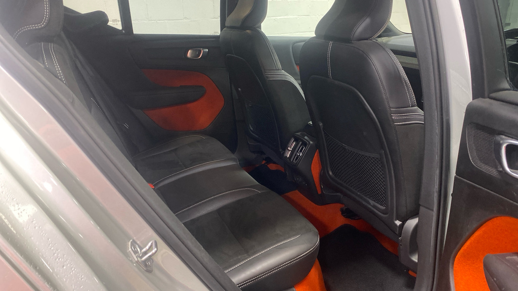 Volvo XC40 D4 Awd First Edition Black #5