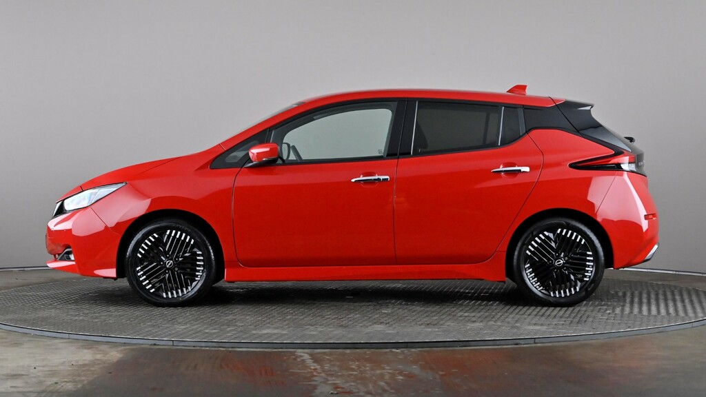 Nissan Leaf 110Kw N-connecta 39Kwh Red #3