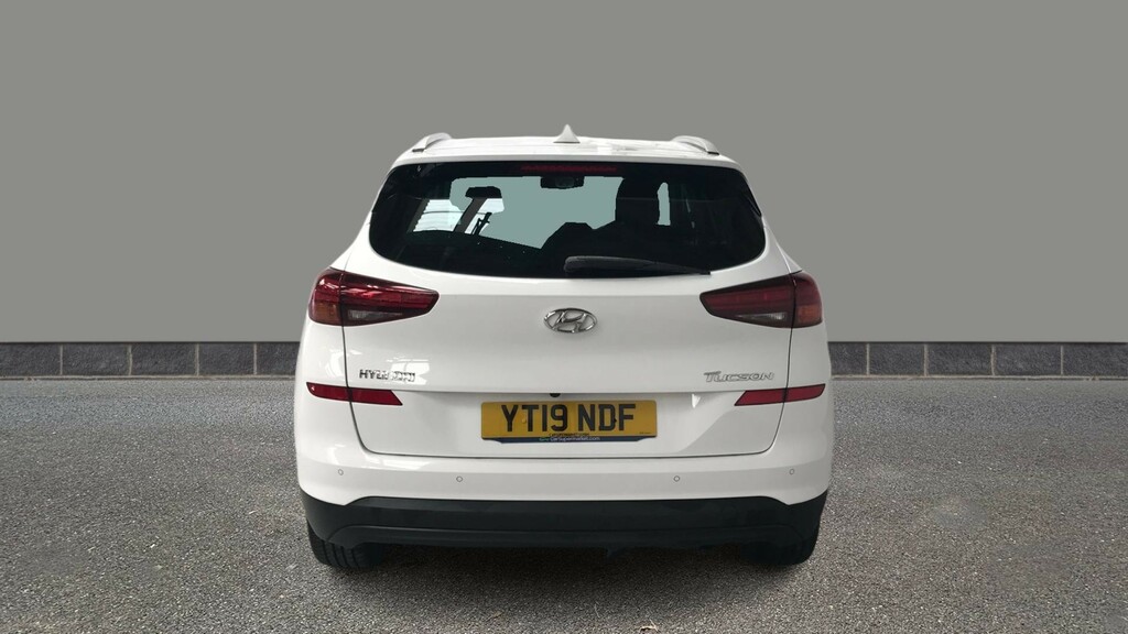 Hyundai Tucson 1.6 Gdi Se Nav 2Wd White #5