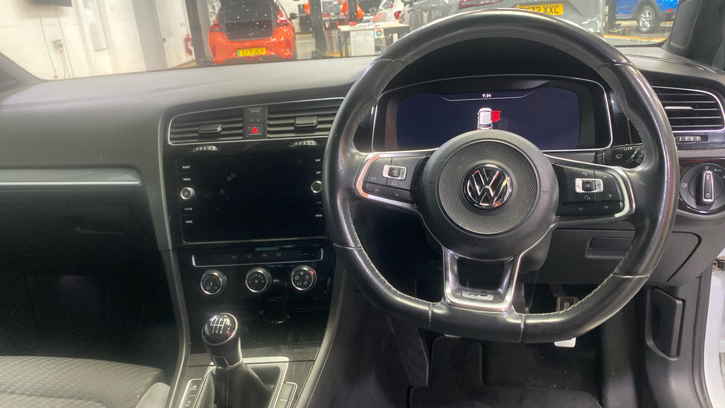 Volkswagen Golf 2.0 Tdi R-line DE67FKW Silver #6