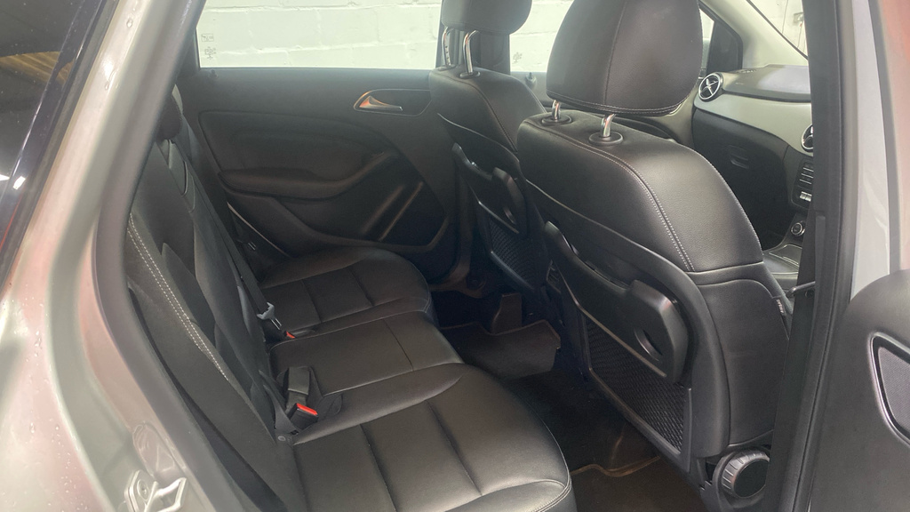 Mercedes-Benz B Class B200d Sport Executive Silver #5