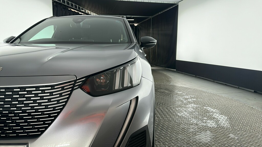 Peugeot e-2008 Active Premium White #20