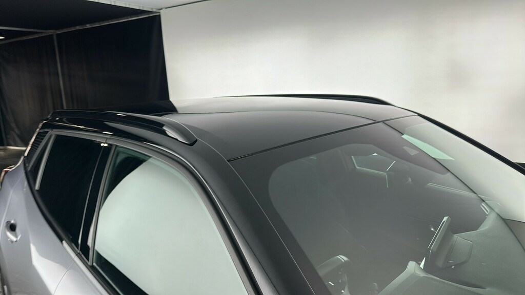 Peugeot e-2008 Active Premium White #21