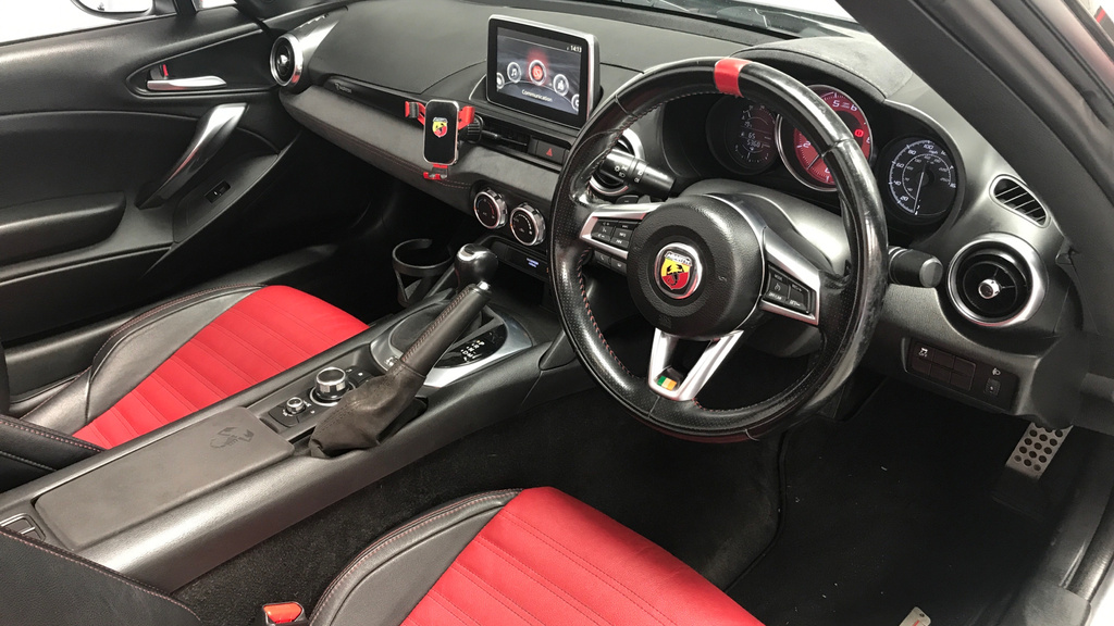 Abarth 124 Spider  Red #32