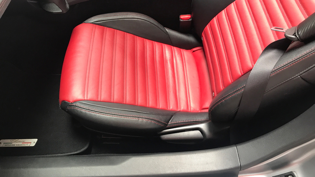Abarth 124 Spider  Red #36