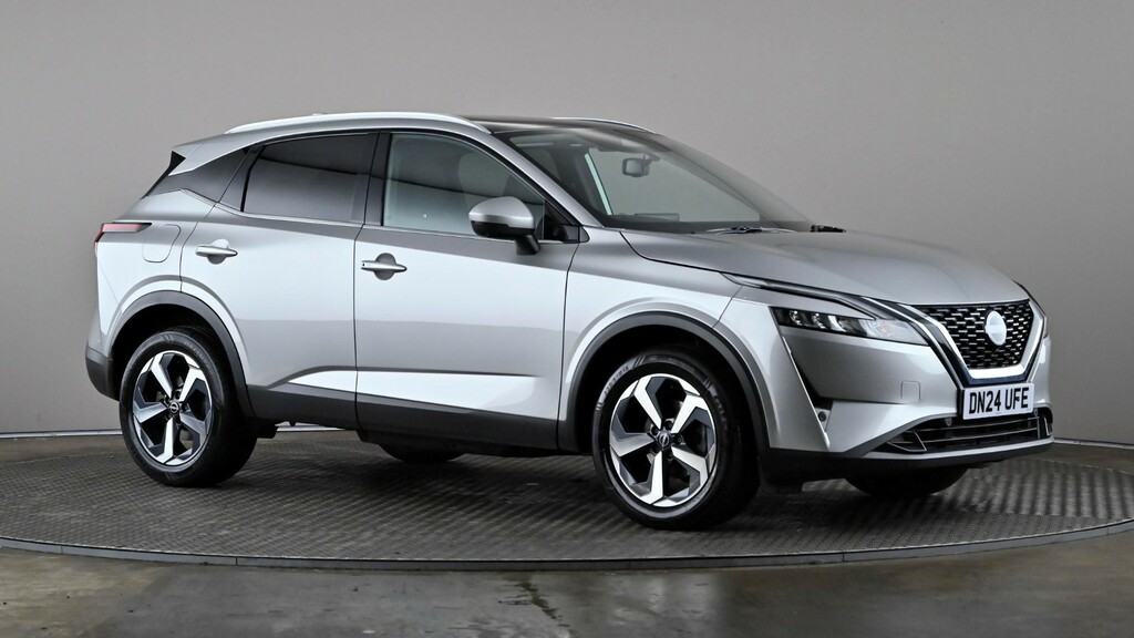 Nissan Qashqai 1.3 Dig-t Mh 158 N-connecta Xtronic DN24UFE Silver
