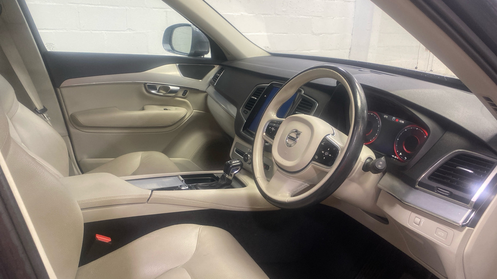 Volvo XC90 2.0 D5 Powerpulse Momentum Pro Awd Geartronic Grey #4