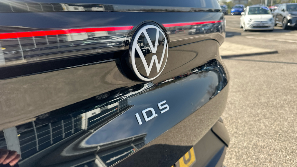 Volkswagen ID.5 Id5 Tech Pro Performance Black #32