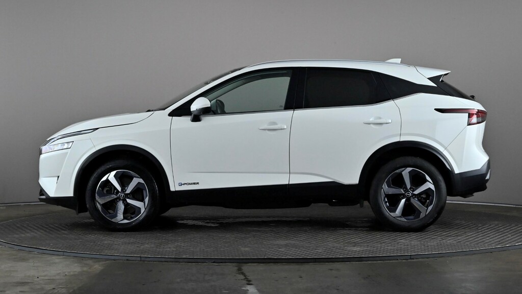 Nissan Qashqai 1.5 E-power N-connecta Glass Roof White #3