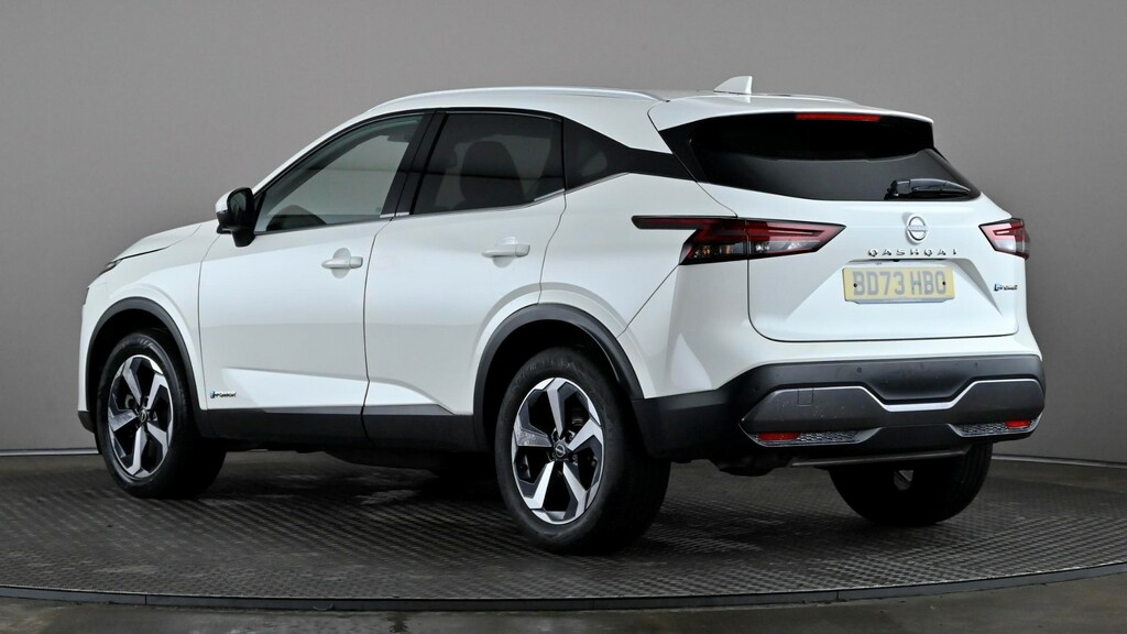 Nissan Qashqai 1.5 E-power N-connecta Glass Roof White #4