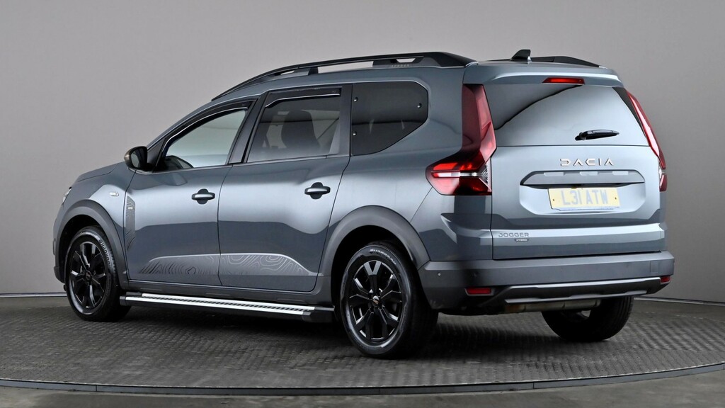 Dacia Jogger 1.6 Hev Extreme Grey #4