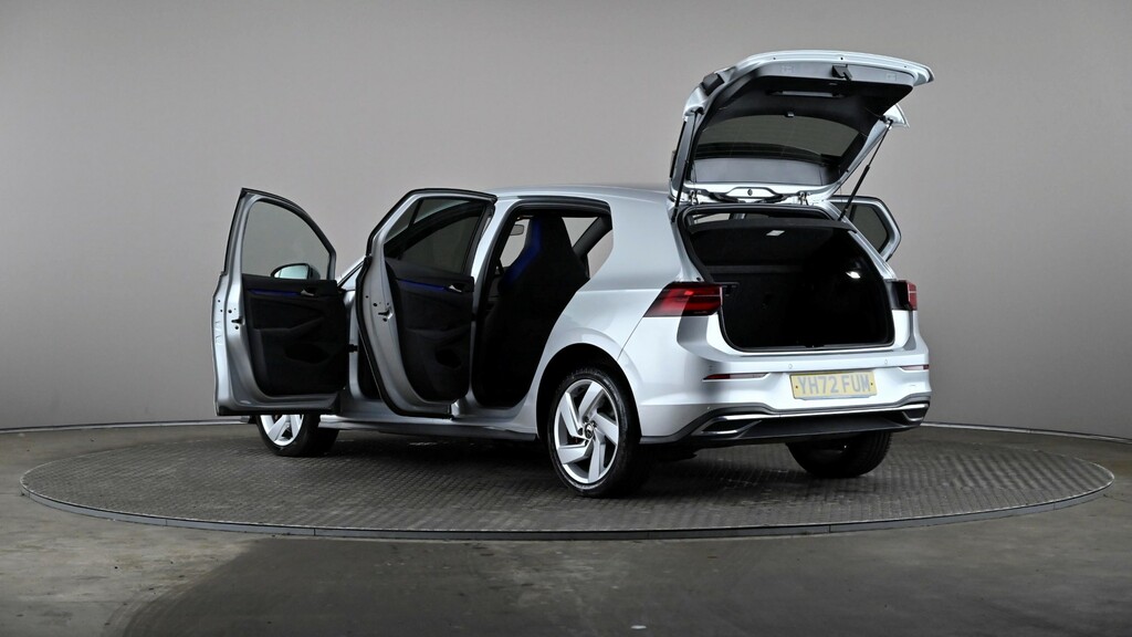 Volkswagen Golf Life Black #10