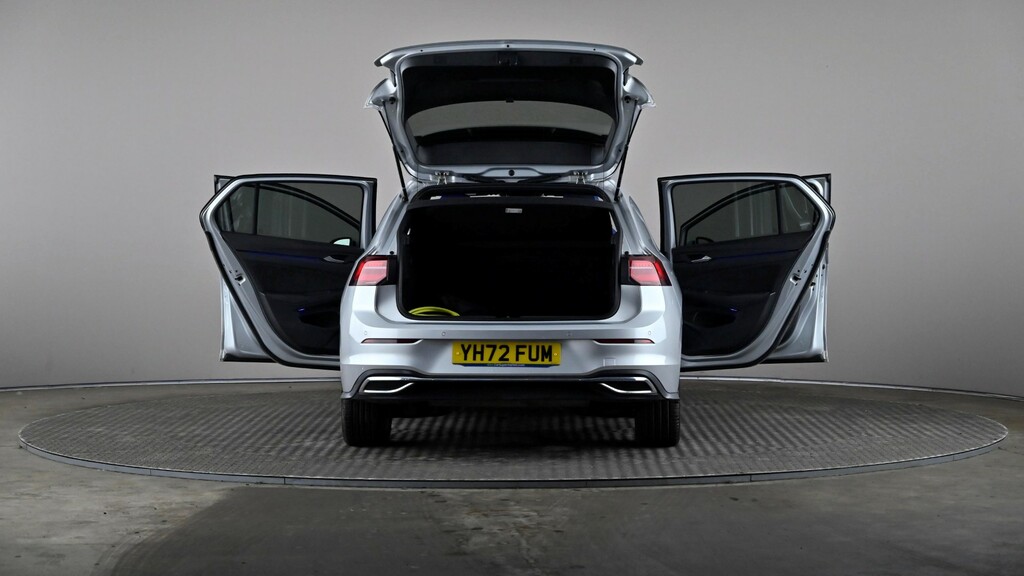 Volkswagen Golf Life Black #11