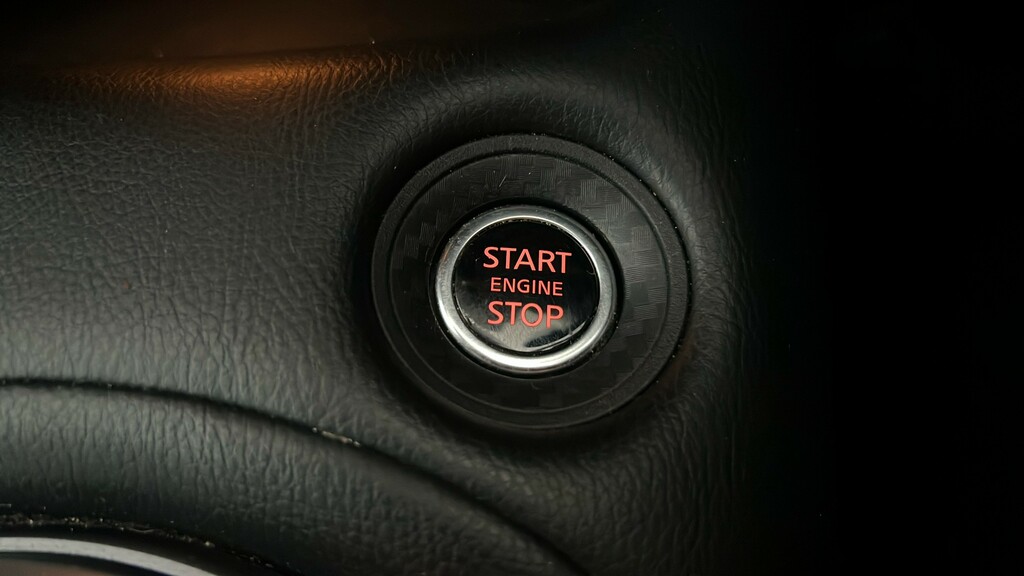 Nissan Juke Tekna Grey #25