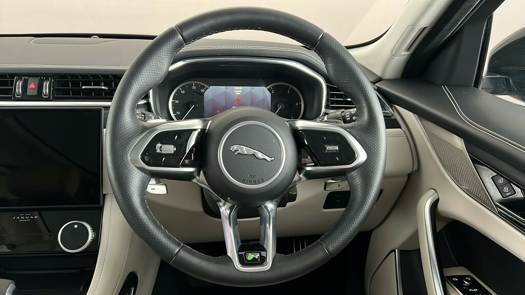 Jaguar F-Pace 2.0 D200 R-dynamic Se Black Awd 2023 Grey #14