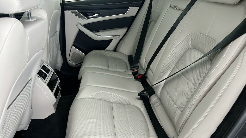 Jaguar F-Pace 2.0 D200 R-dynamic Se Black Awd 2023 Grey #18