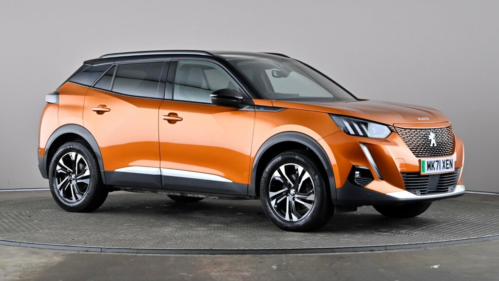 Peugeot e-2008 100Kw Gt 50Kwh Orange