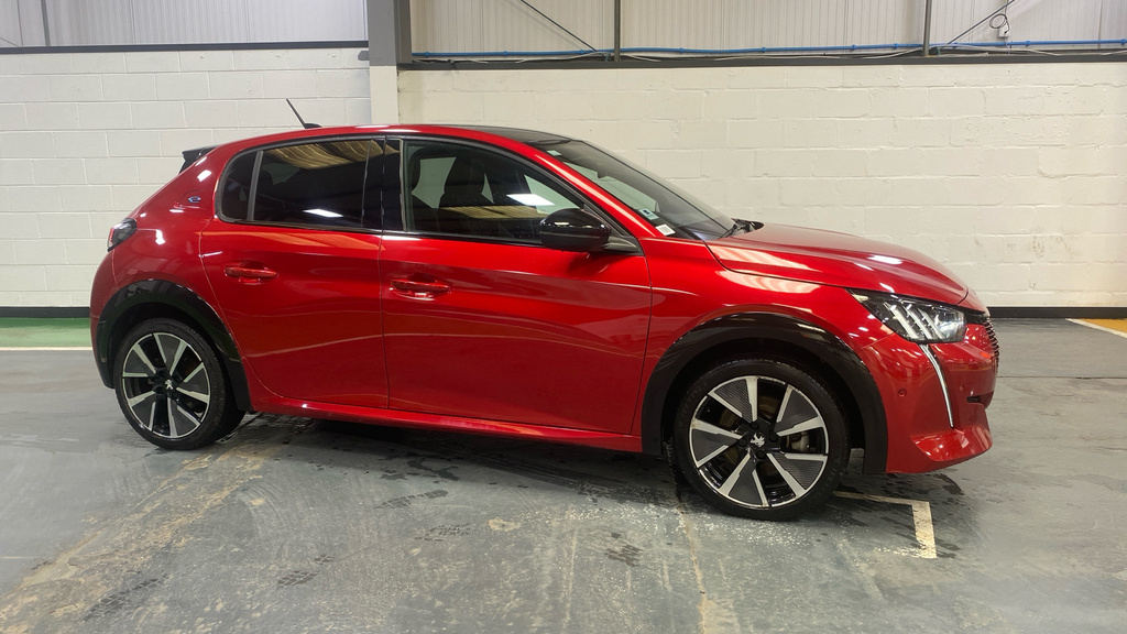 Peugeot e-208 100Kw Gt Premium 50Kwh Red #3