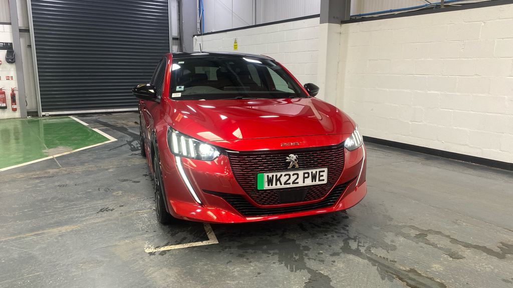 Peugeot e-208 100Kw Gt Premium 50Kwh Red #2