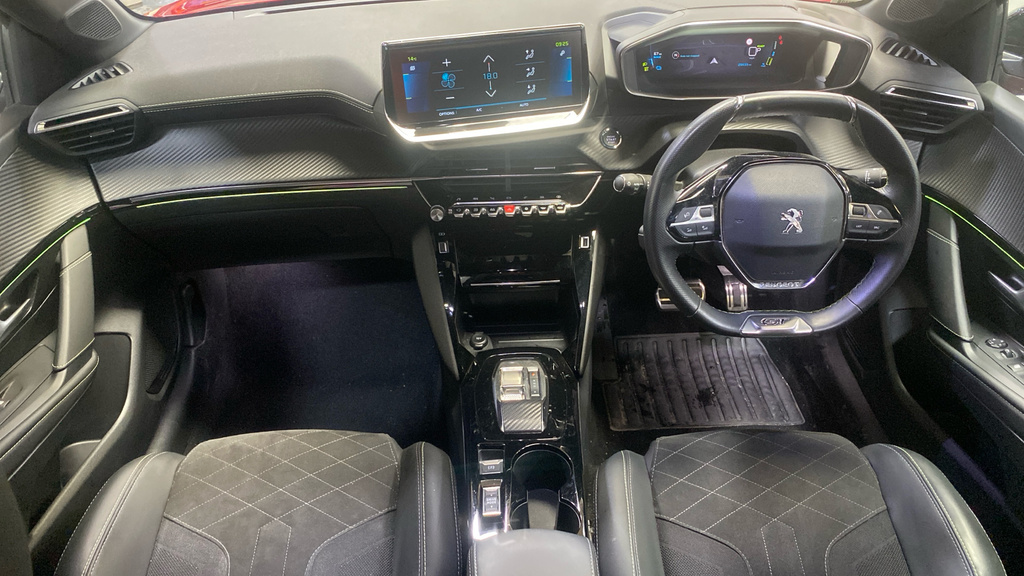 Peugeot e-208 100Kw Gt Premium 50Kwh Red #4