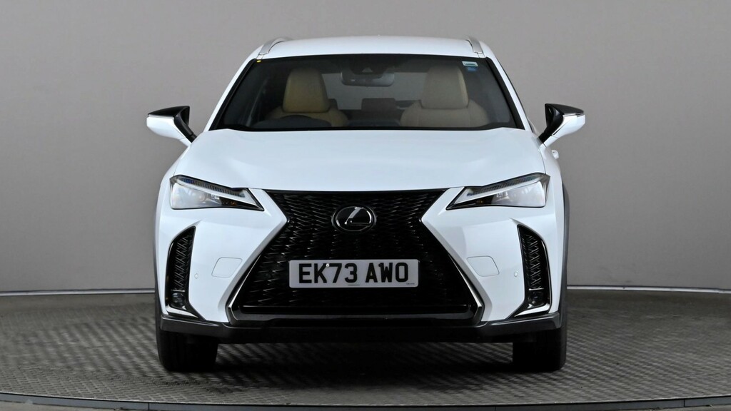 Lexus UX 250H 2.0 F-sport Design Cvt White #2