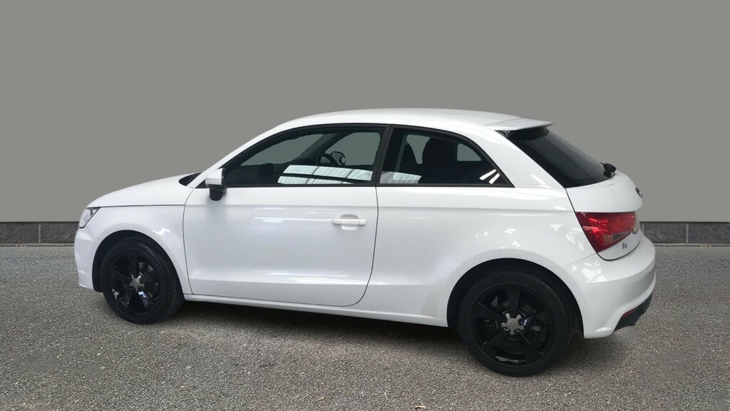 Audi A1 1.0 Tfsi Sport White #6