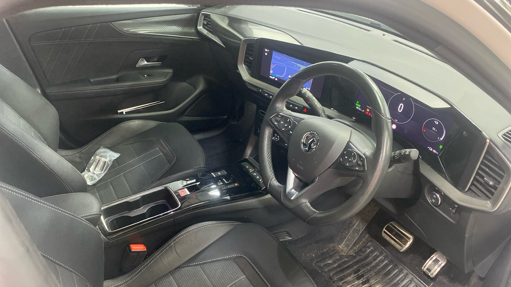 Vauxhall Mokka-e 100Kw Ultimate 50Kwh White #4