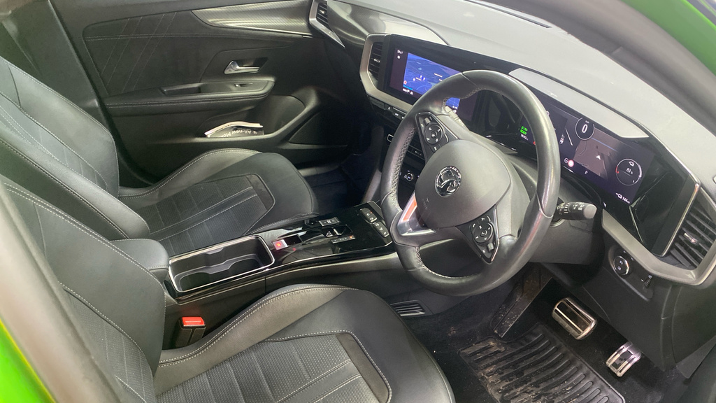 Vauxhall Mokka-e 100Kw Ultimate 50Kwh Green #4