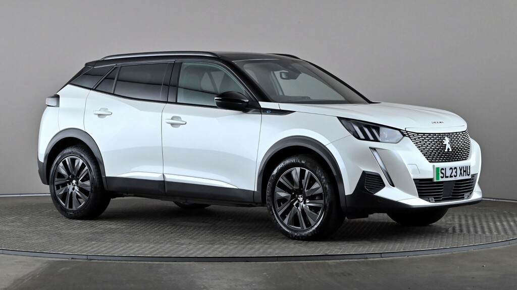 Peugeot e-2008 100Kw Gt 50Kwh White
