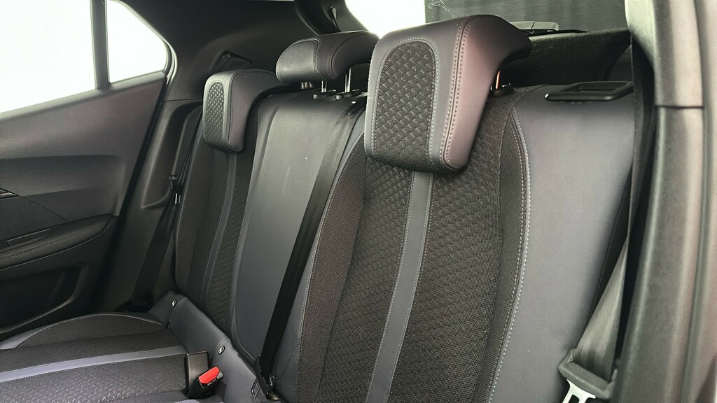Peugeot 2008 2008 Gt Ev Orange #20