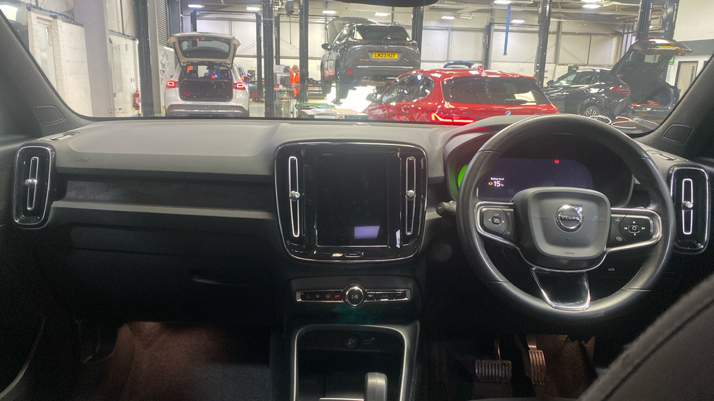 Volvo C40 170Kw Recharge Core 69Kwh Black #6