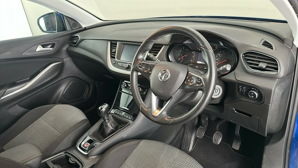 Vauxhall Grandland X Tech Line Nav Grey #32