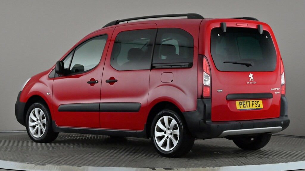 Peugeot Partner Tepee 1.2 Puretech 110 Outdoor Red #4
