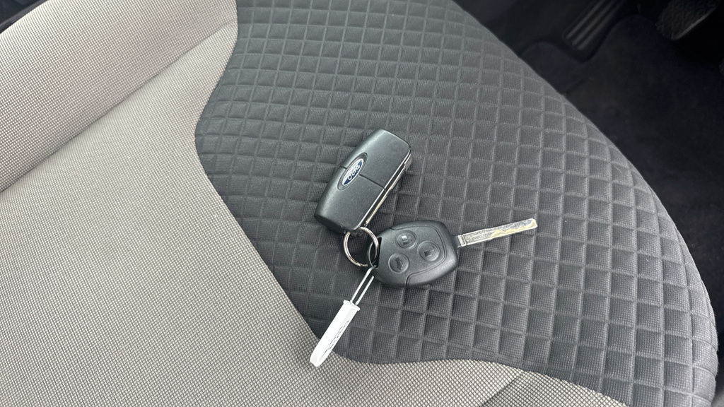 Ford Tourneo Courier Diesel Blue #8