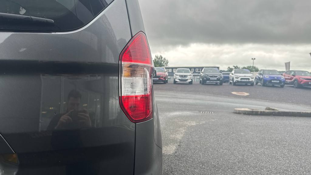 Ford Tourneo Courier Diesel Blue #14