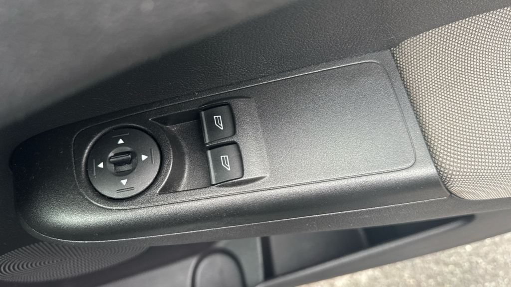 Ford Tourneo Courier Diesel Blue #17