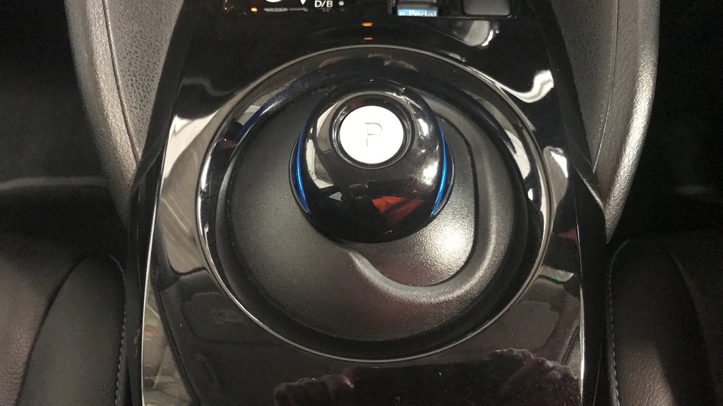 Nissan Leaf 160Kw E N-connecta 59Kwh Red #42