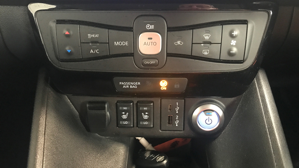 Nissan Leaf 160Kw E N-connecta 59Kwh Red #40