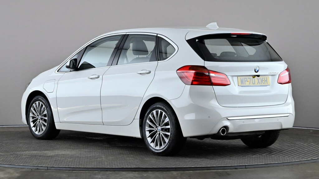 BMW 2 Series Active Tourer 225Xe Luxury White #4