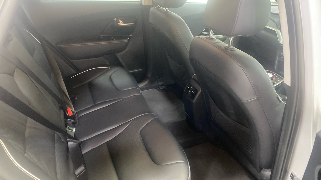 Kia e-Niro 150Kw 3 64Kwh Silver #5