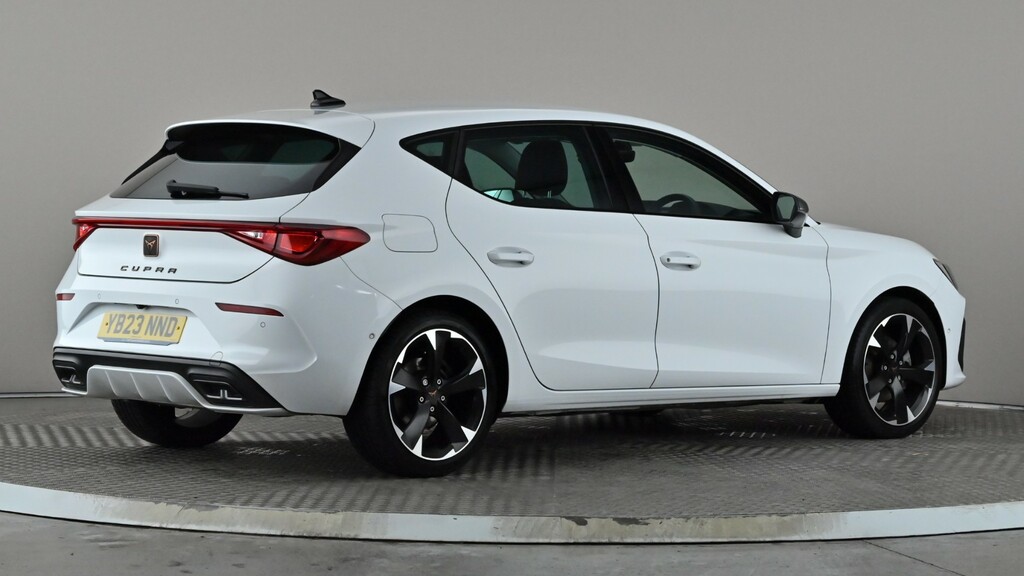 Cupra Leon 1.5 Etsi V1 Dsg White #6