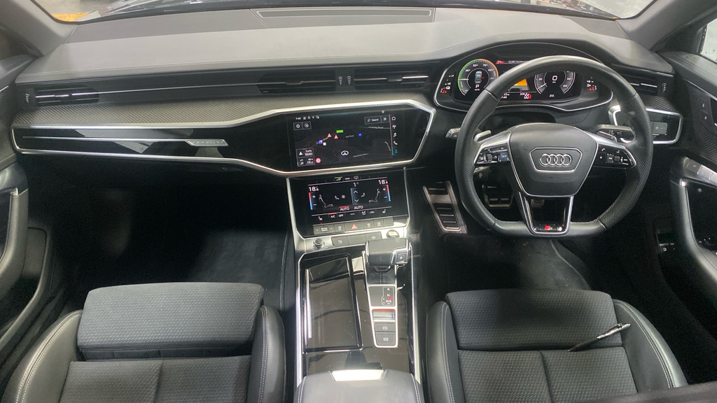 Audi A6 50 Tfsi E 17.9Kwh Quattro Black Edition S Tron Blue #4