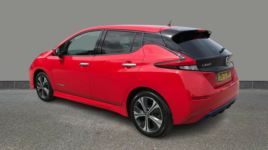 Nissan Leaf 110Kw Tekna 40Kwh Red #4